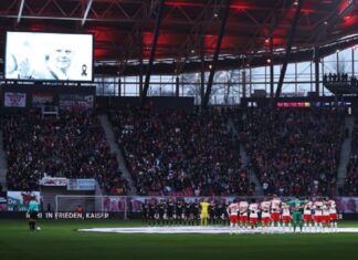 (ВИДЕО) Сите дуели во Бундес лигата со минута молчење за легендарниот Бекенбауер