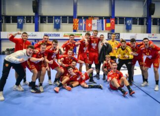 (ВИДЕО+ГАЛЕРИЈА) Голема победа на македонските ракометни надежи