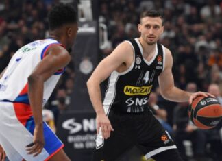 Партизан со победата над Анадолу Ефес останува во игра за плејофот во Евролигата