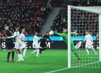 Баер Леверкузен до нова победа и двоцифрена предност во однос на „баварците“