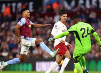 Манчестер Јунајтед мачно дојде до триумф над Астон Вила