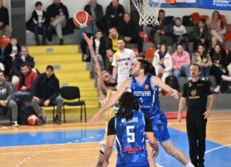 Феникс го доби Гостивар во битка за разигрувањето