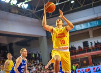 Адем Мекиќ и се приклучи на репрезентацијата