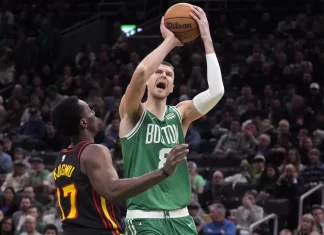 Бостон и Кливленд ја продолжуваат трката за најдобар тим во НБА лигата