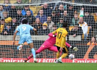 Ковентри со пресврт во финишот се пласираше во полуфиналето на ФА Купот