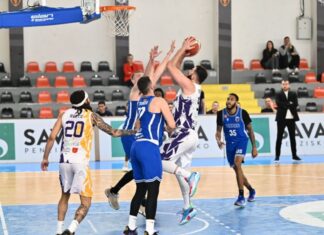 Охрид го „атерира“ Феникс