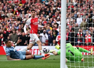 Арсенал се „лизна“ на Астон Вила, Сити во „пол позиција за титулата