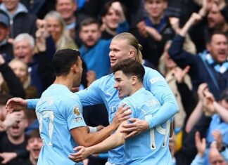 Манчестер Сити со „петарда“ против Лутон изби на првото место
