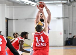 Работнички очекувано славеше над Феникс