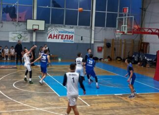 Фаворитите ги оправдаа улогите и поведоа со 1:0 во плејофот