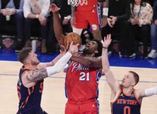 Џоел Ембид промаши за победа на Филаделфија