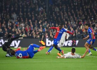 Манчестер Јунајтед „посрамотен“ од Кристал Плас