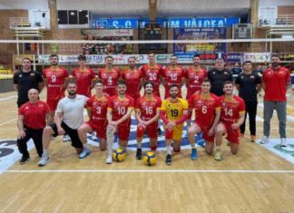 Романците ги надиграа македонските одбојкари