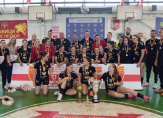 Ѓорчепетровки го кренаа шампионскиот трофеј (ГАЛЕРИЈА)