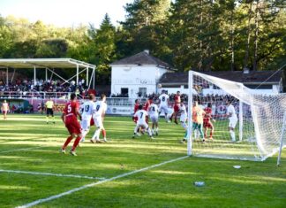 Вардар со службени 3-0 го добива дуелот со Тиквеш и суспендиран теренот во Кавадарци