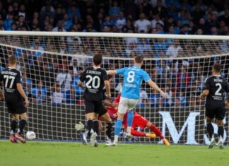 Наполи ја оствари петата победа во Серија А (ВИДЕО)