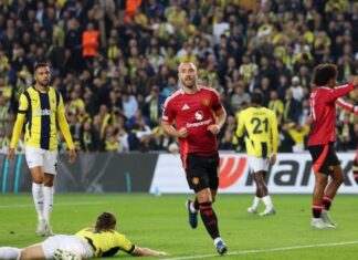 Фенербахче и Манчестер Јунајтед одиграа без победник, Тотенхем славеше тешко против АЗ (ВИДЕО)