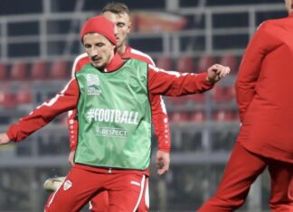 Енис Барди неизвесен за утрешниот натпревар со Летонија