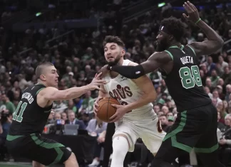 Шампионот Бостон му го нанесе првиот пораз на Кливленд (ВИДЕО)