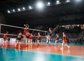 Одбојкарките на Работнички порозни од романската Алба Блаж (ГАЛЕРИЈА)