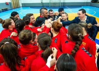 Министерот, Ристовски и Претседателот на РФМ, Мукаетов им посакаат среќа на ракометарките на ЕП