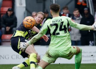 Манчестер Сити се изнамачи да го мине Лејтон (ВИДЕО)