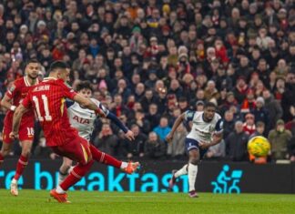 Ливерпул закажа финале со Њукасл во „Карабао“ купот (ВИДЕО)