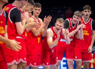 Македонија на „поправен“ против Грција