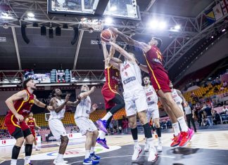 Актуелниот шампион Шпанија со пораз го започна Евробаскетот