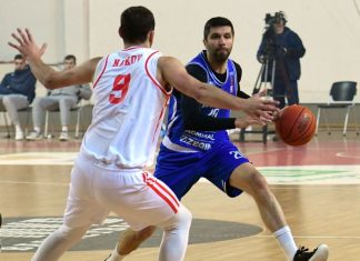 Работнички закажа со МЗТ Скопје во Купот на Македонија kosarka natprevar Rabotnicki - MZT Skopje vojdan stojanovski vo akcija protiv Nakov