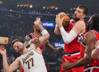 Лука Дончиќ се повреди Лејкерси го загубија дербито на Лос Анџелес (ВИДЕО)