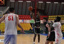 Одлучувачки дуел во Скопје: Маџари брка историја, Кожув бара последен спас